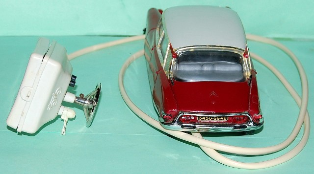 ANCIEN JOUET GEGE France CITROEN DS 19 plastique tôle Téléguidée Boîte / JEP CIJ EUR 156,00 ANCIEN JOUET GEGE France CITROEN DS 19 plastique tôle Téléguidée Boîte / JEP CIJ EUR 156,00